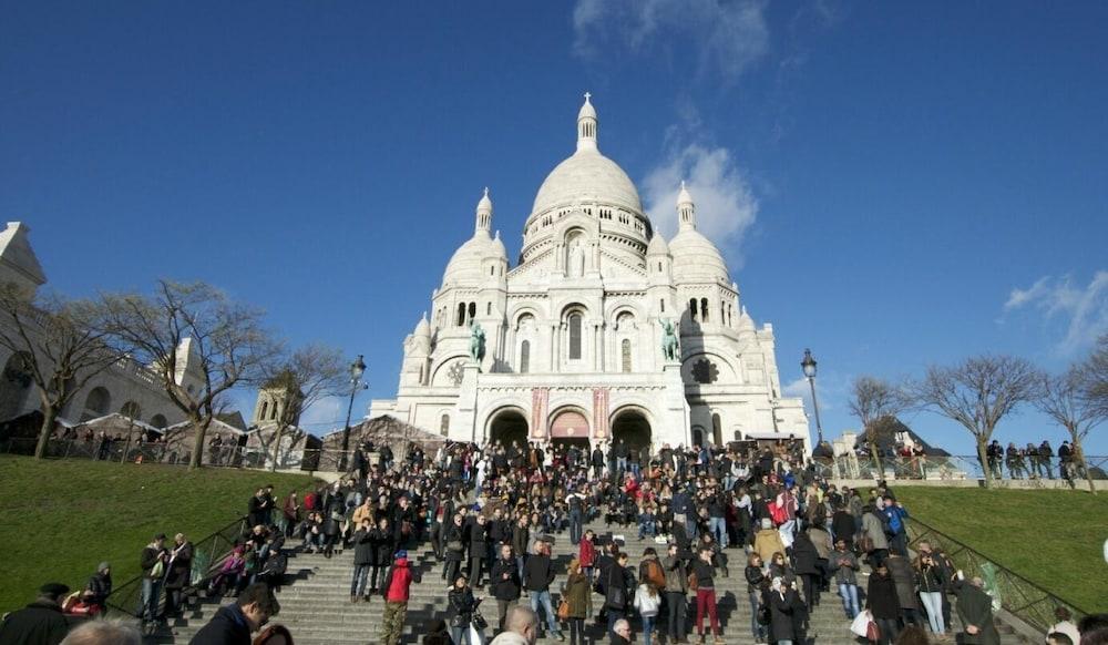 Hotel La Sanguine Paris Exterior photo